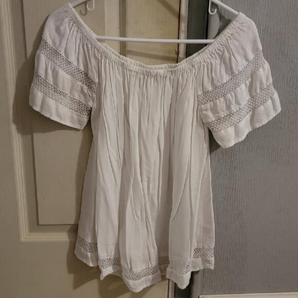 White Blouse Scooped Neck Large - Picture 2 of 3